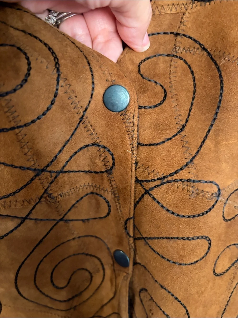 Vintage-style Men's Leather Vest in Brown with Black Design